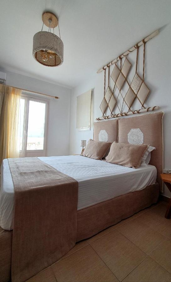 Sarakiniko Rooms Adamantas  Exterior photo